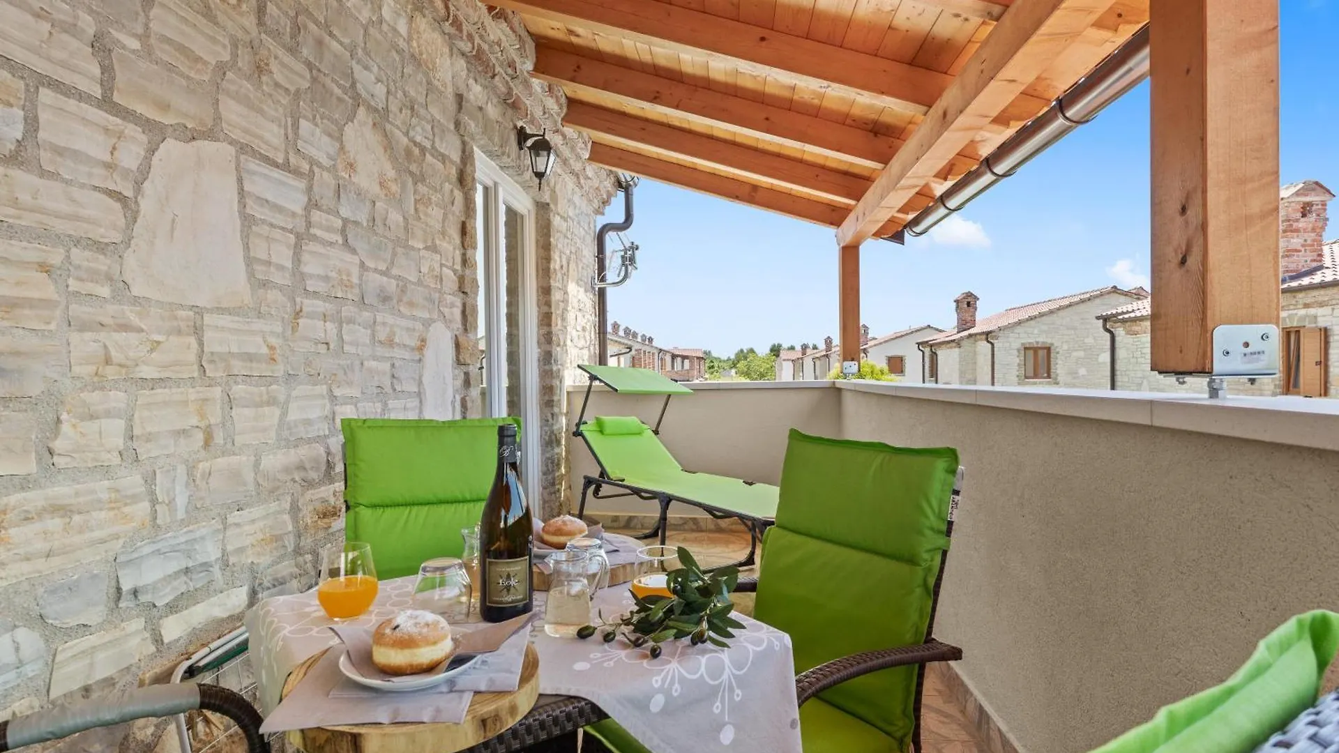 Villa Pietro Enjoying The Holiday Cabrunici